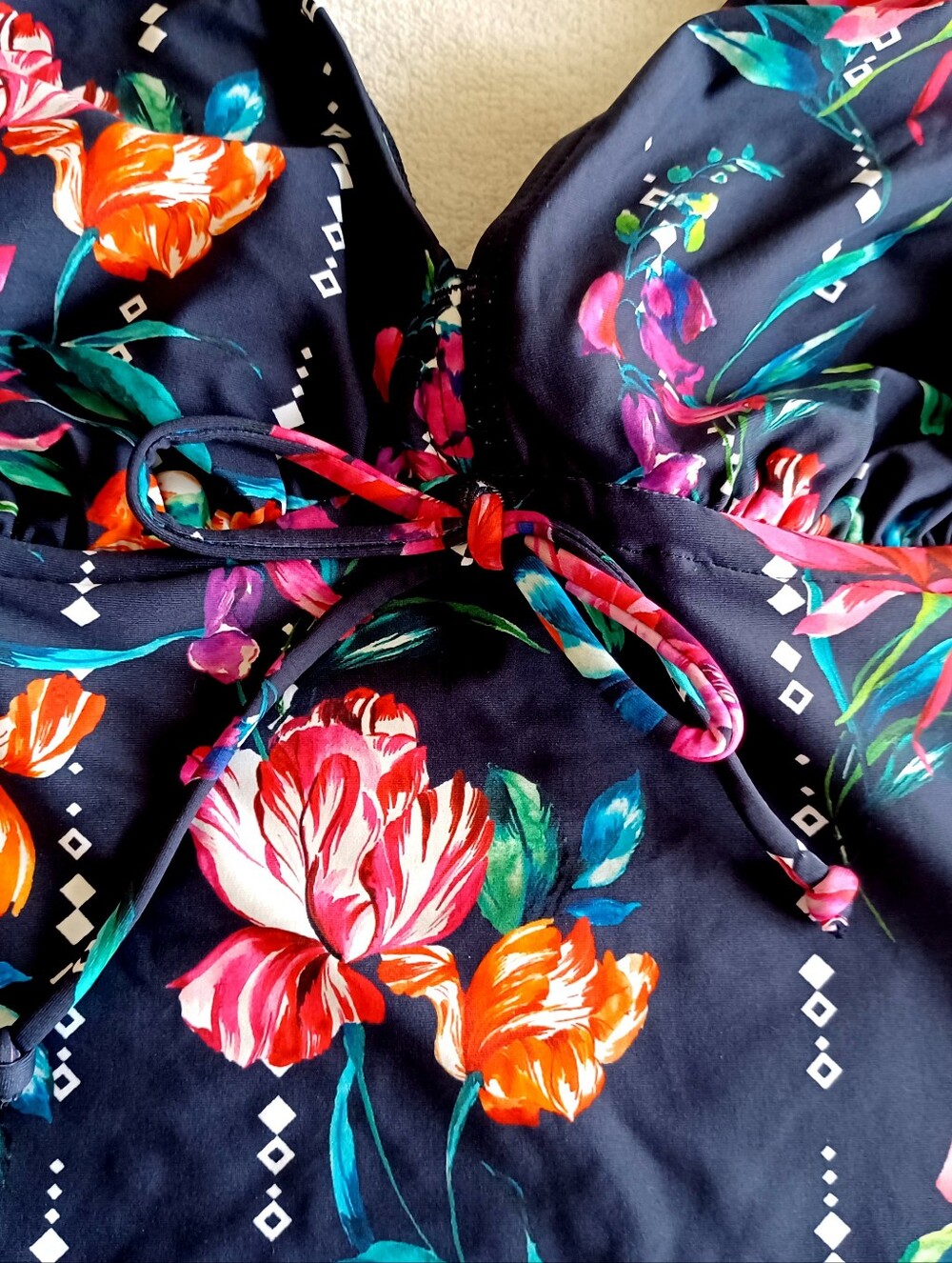 VENUS Sunseeker Floral Drop Tankini Swim Top, size 6 - Picture 10 of 16
